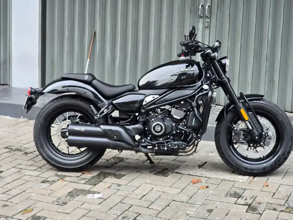 Moge Cruiser CFMoto 450 CLC th 2024 Km 7rb Like New Siap Turing Ori