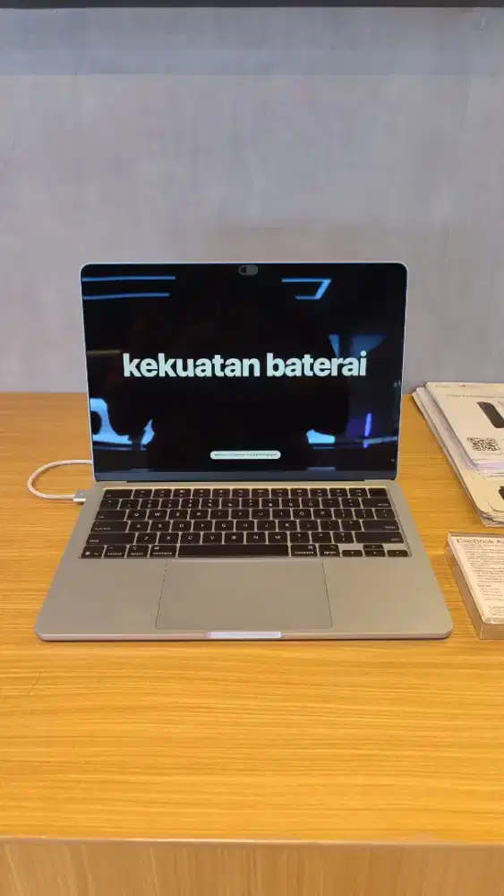 Cicilan mackbook air 13inchi m4 pakai ktp