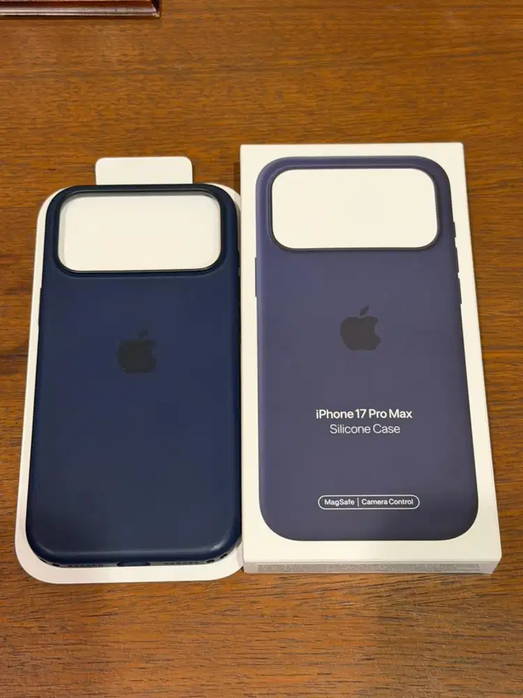 17 Pro Max Silicone Case Original 100%