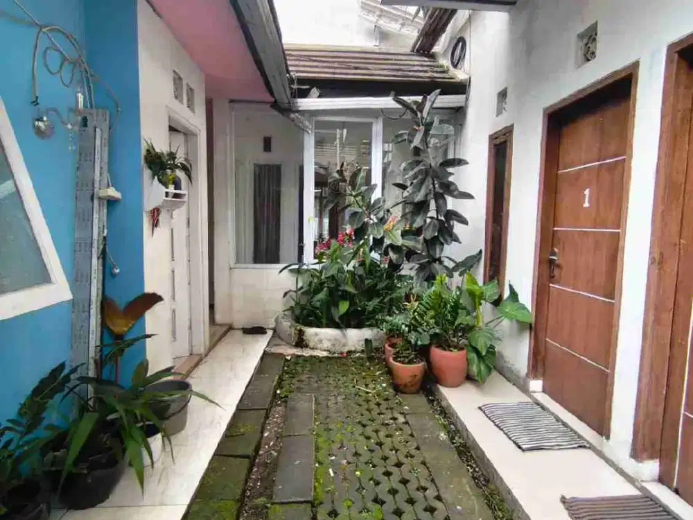 Dijual Rumah Kosan dengan Induknya Daerah Rancabolang Cocok Dijadikan Home Stay