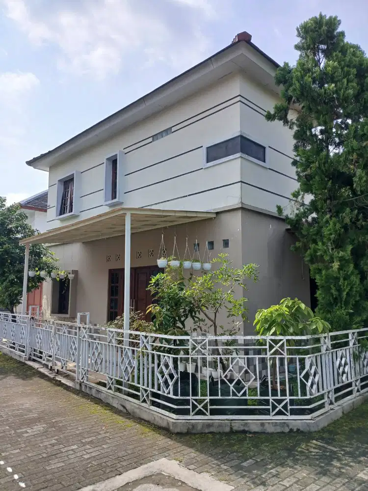 Rumah keluarga nyaman bersahaja; DALAM RINGROAD;