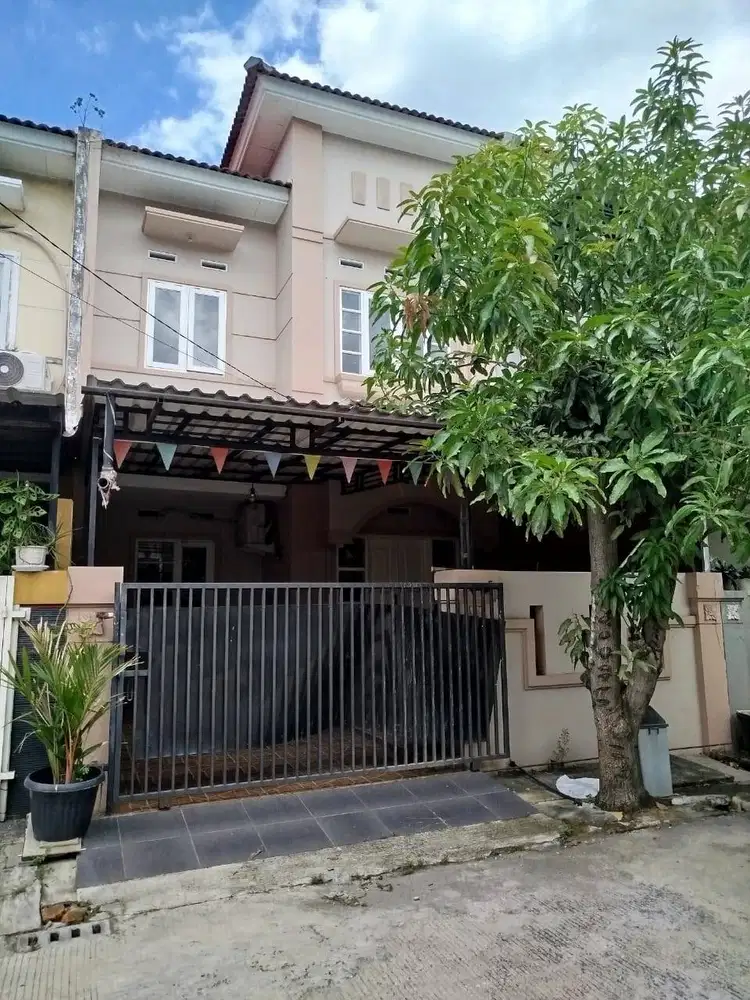 Dijual Rumah 2 lantai Luas 90 Meter Cluster Taman Harapan Baru  Bekasi