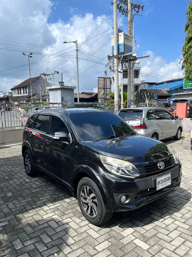 Toyota Rush 2017 Bensin