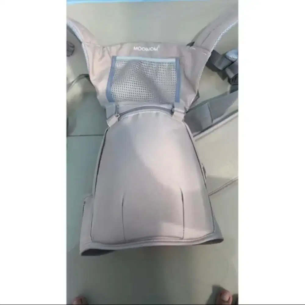 PRELOVED Gendongan Bayi Hipseat Nyaman- Casual Hipseat Carrier MOOIMOM