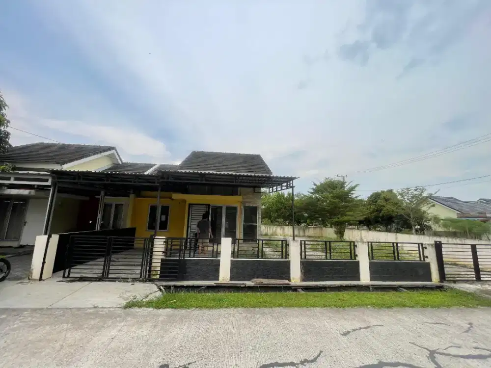 Dijual Rumah
Komplek Opi Regency 2 Jalan Gubernur Bastari Palembang