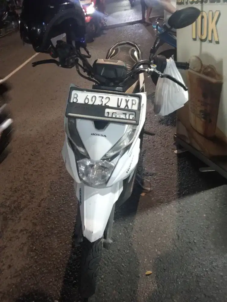 Di jual Honda beat strit 2018 pajak panjang