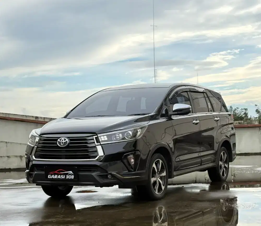 Toyota Kijang Innova Venturer 2.4 AT Diesel  Tahun 2021 Warna Hitam