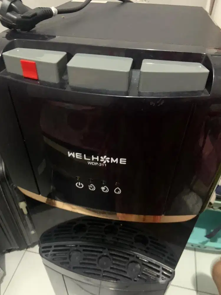 Dispenser welhome like a new