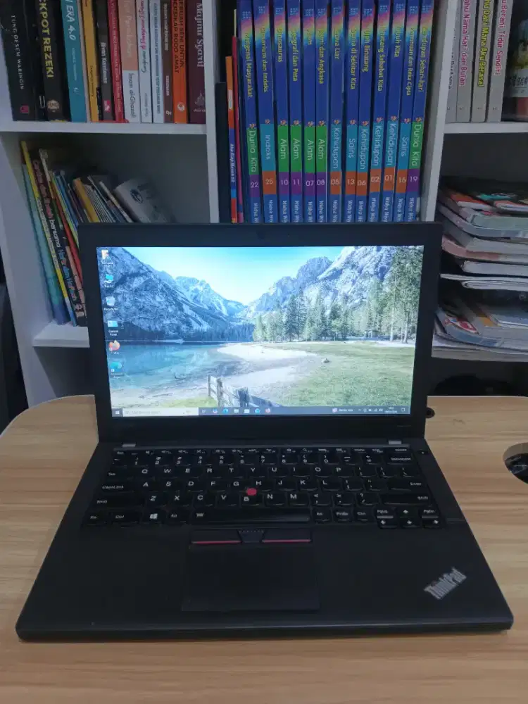 Lenovo Thinkpad X260 Core i7 Ram 8GB/1TB Mulus Tinggal Pakai