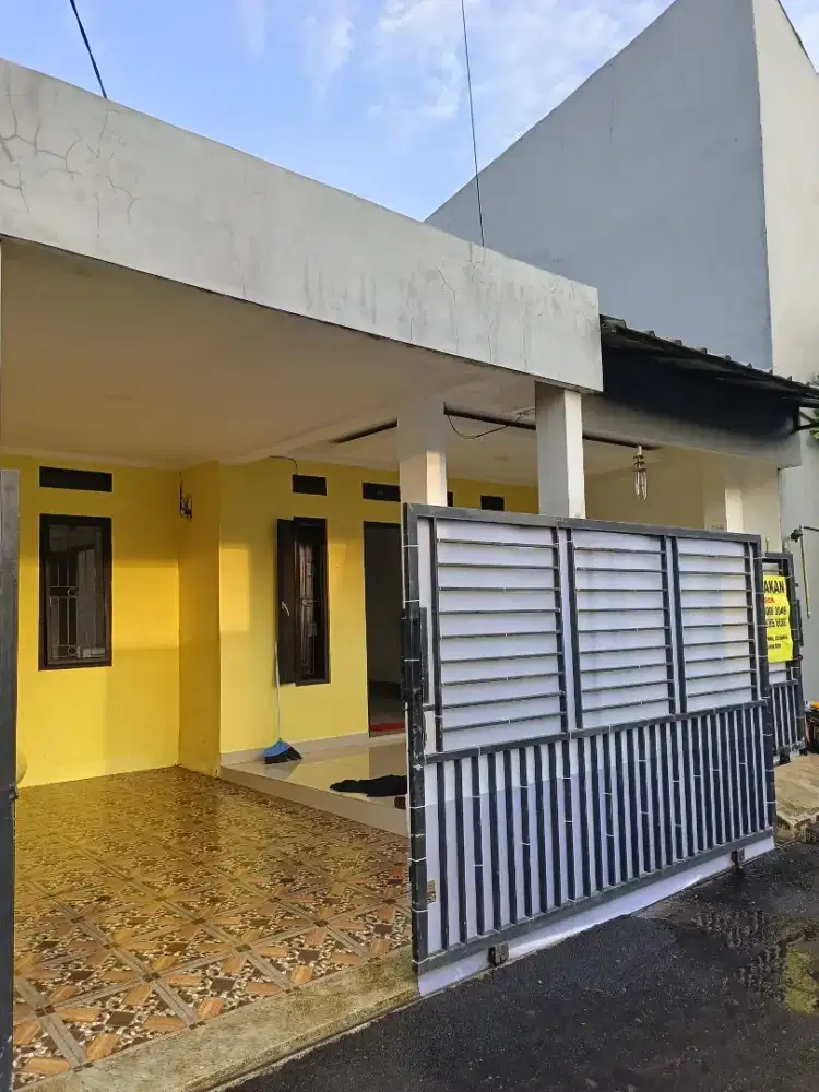 Disewakan Rumah di Acropolis Bangunan Baru