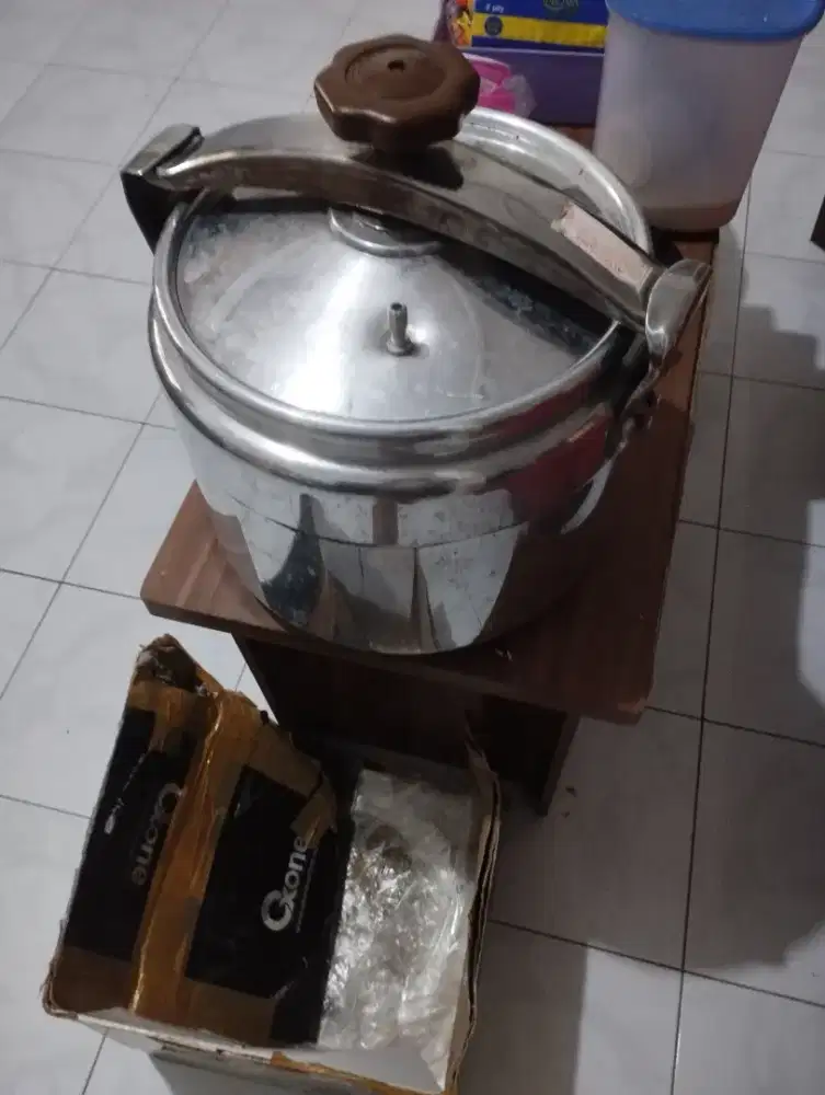Pressure cooker Oxone 20 L