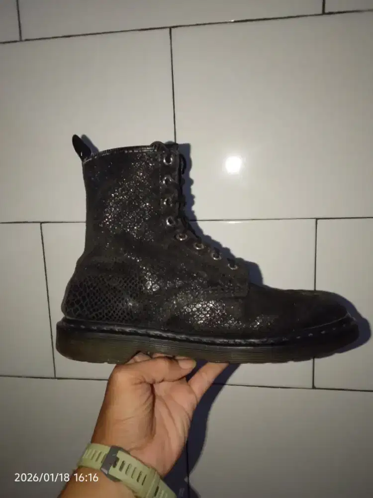 Docmart Python Made in Vietnam Size 43