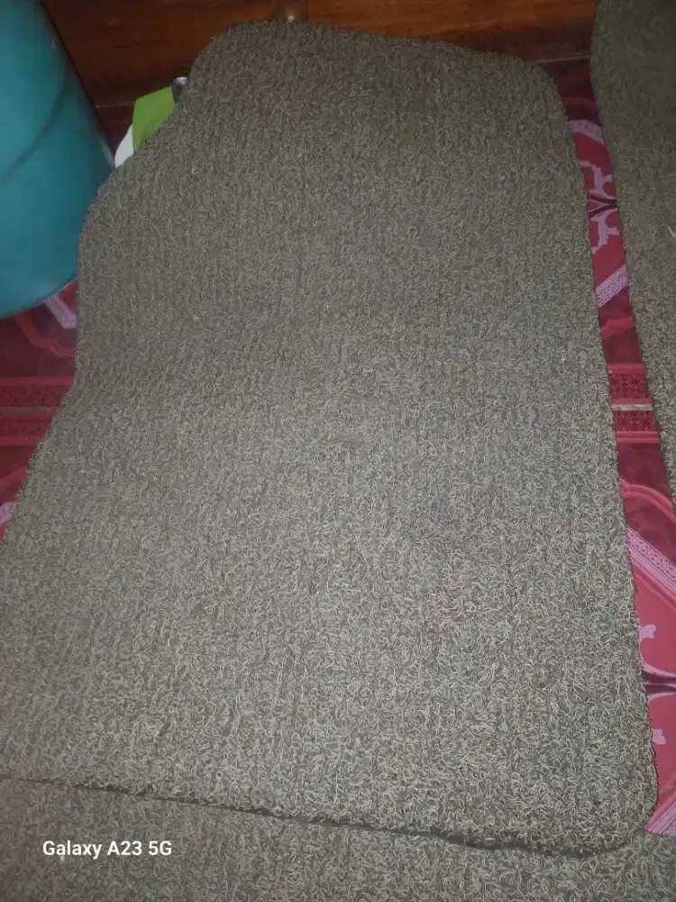 Karpet bihun abu abu avanza