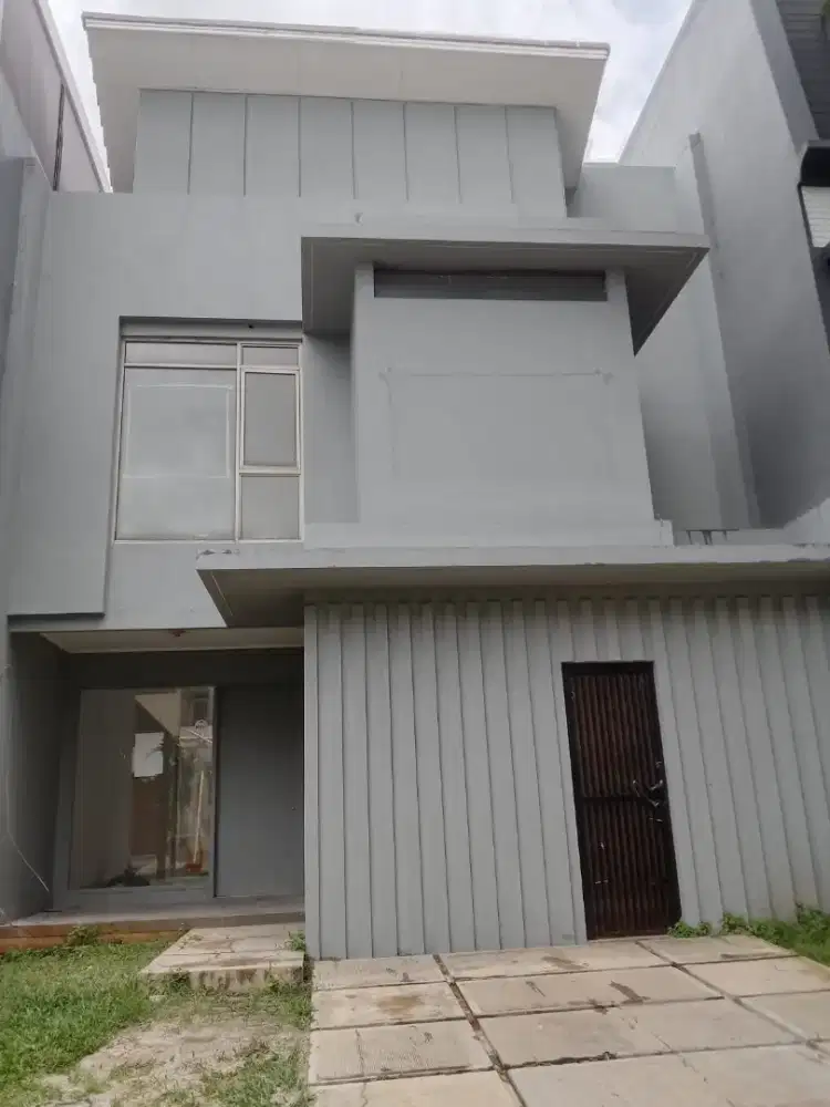 Disewakan rumah di foresta naturale(cluster depan dekat pos satpam)