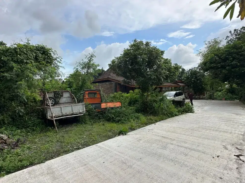 Tanah Dekat Ponpes Pandanaran, Jl Kaliurang, SHM Pekarangan