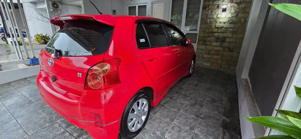 Toyota Yaris 2012 Bensin