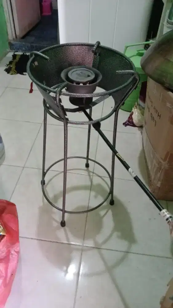 Kompor joss tungku besar