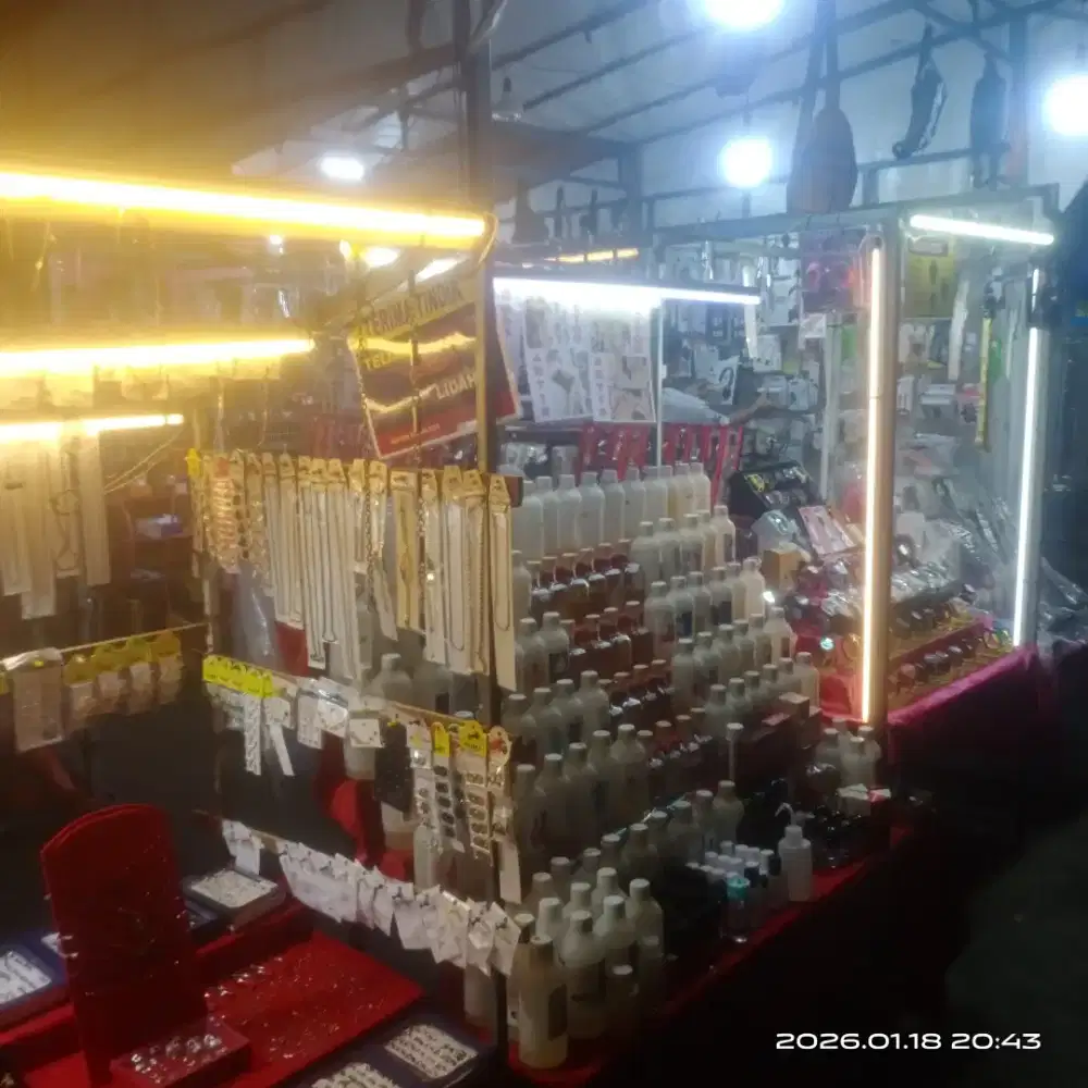 di cari wanita berpengalamanan jualan