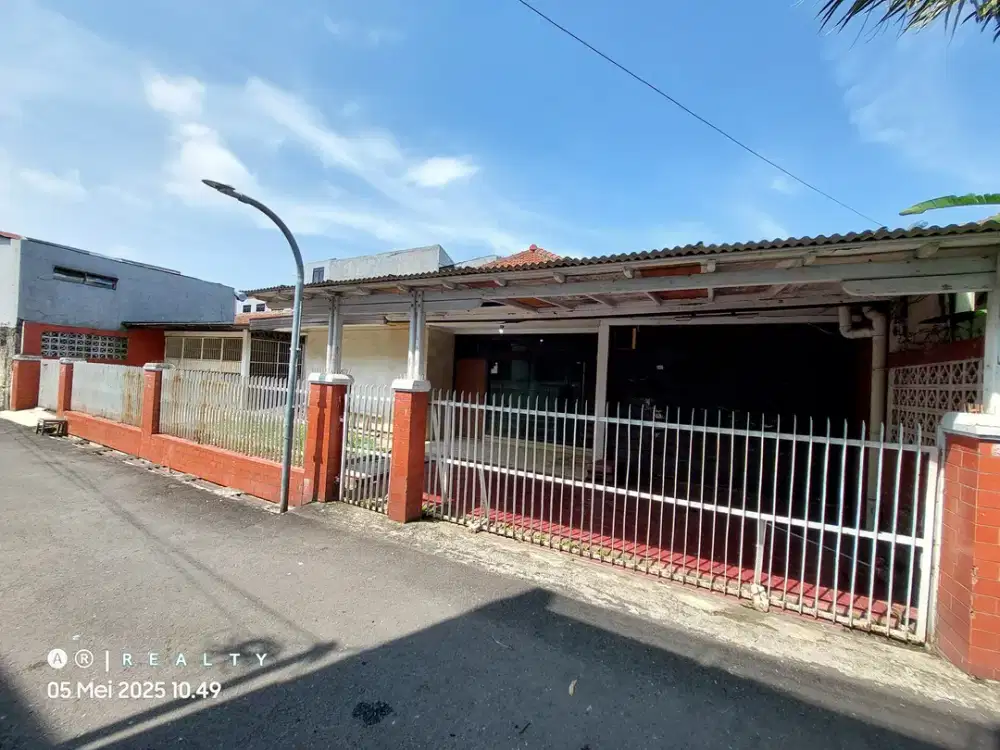 RUMAH HITUNG TANAH COCOK UNTUK KOS-KOSAN DI GEGERKALONG Setiabudi Bandung