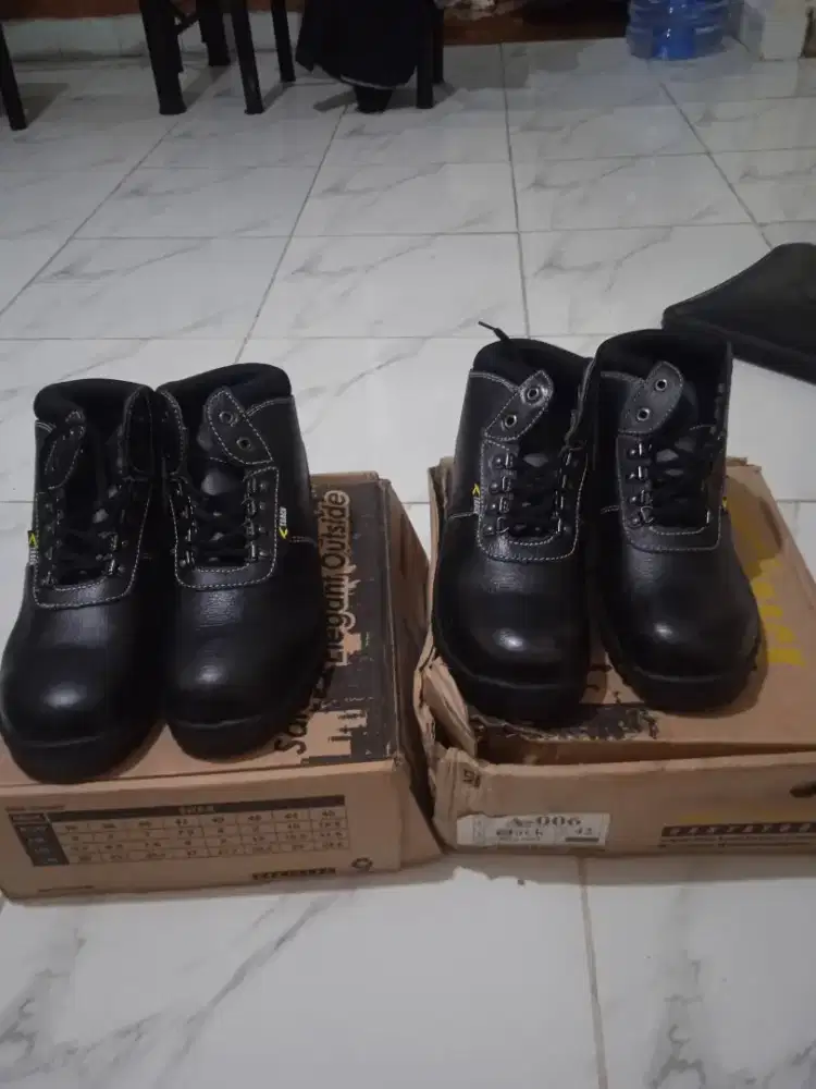 Jual sepatu safety