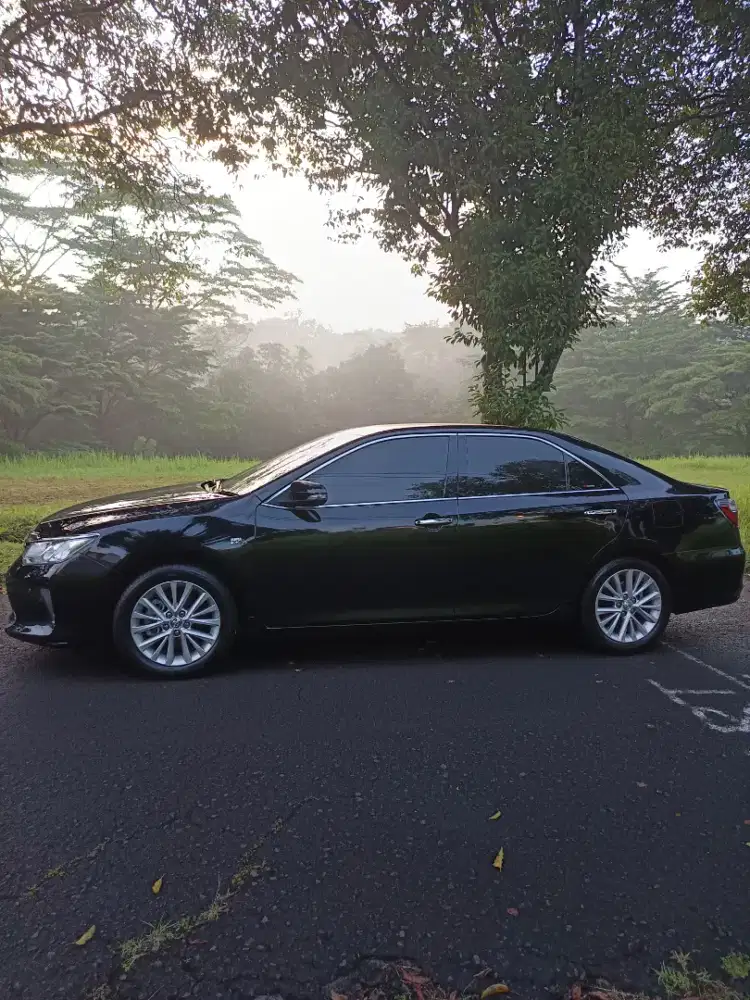 Toyota camry 2.4V 2017 hitam