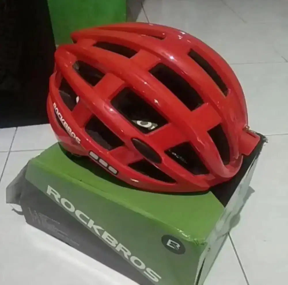 Helm Sepeda Rockbros+Lampu Depan Belakang