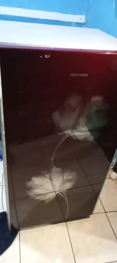 Kulkas polytron 1 pintu