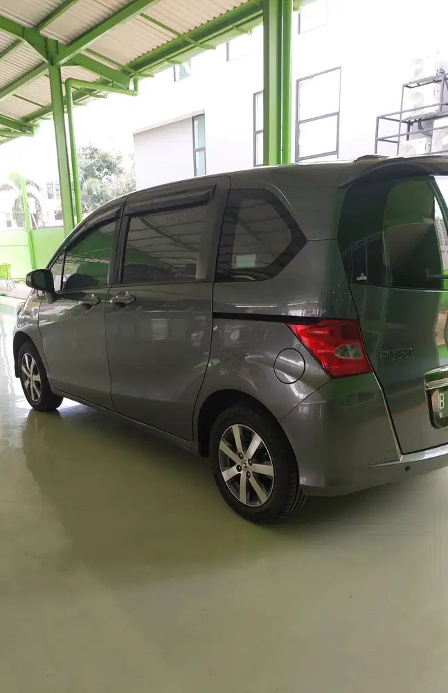Honda Freed 2011 Bensin