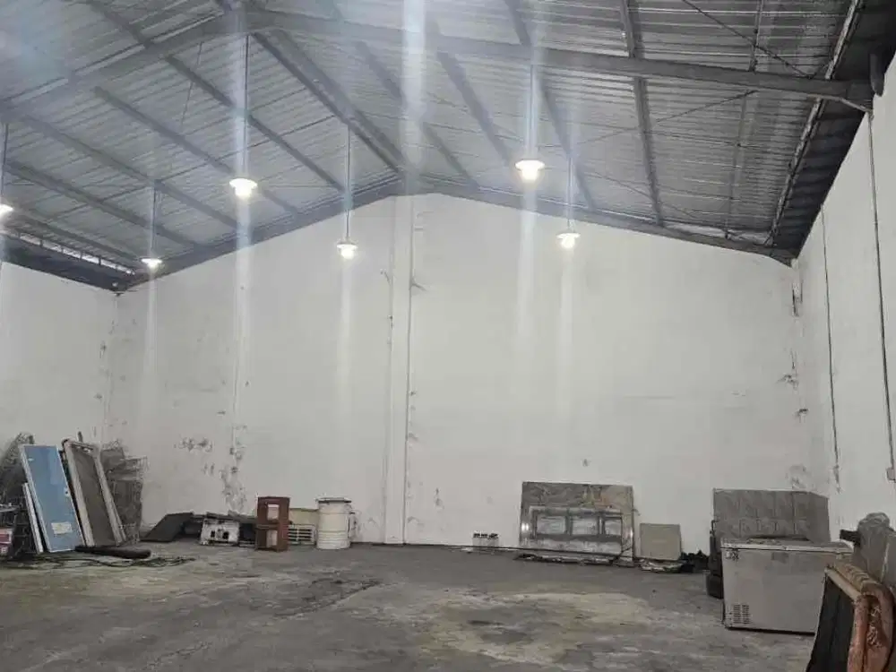 DI SEWAKAN MINI GUDANG DI TUGU SEMARANG BARAT