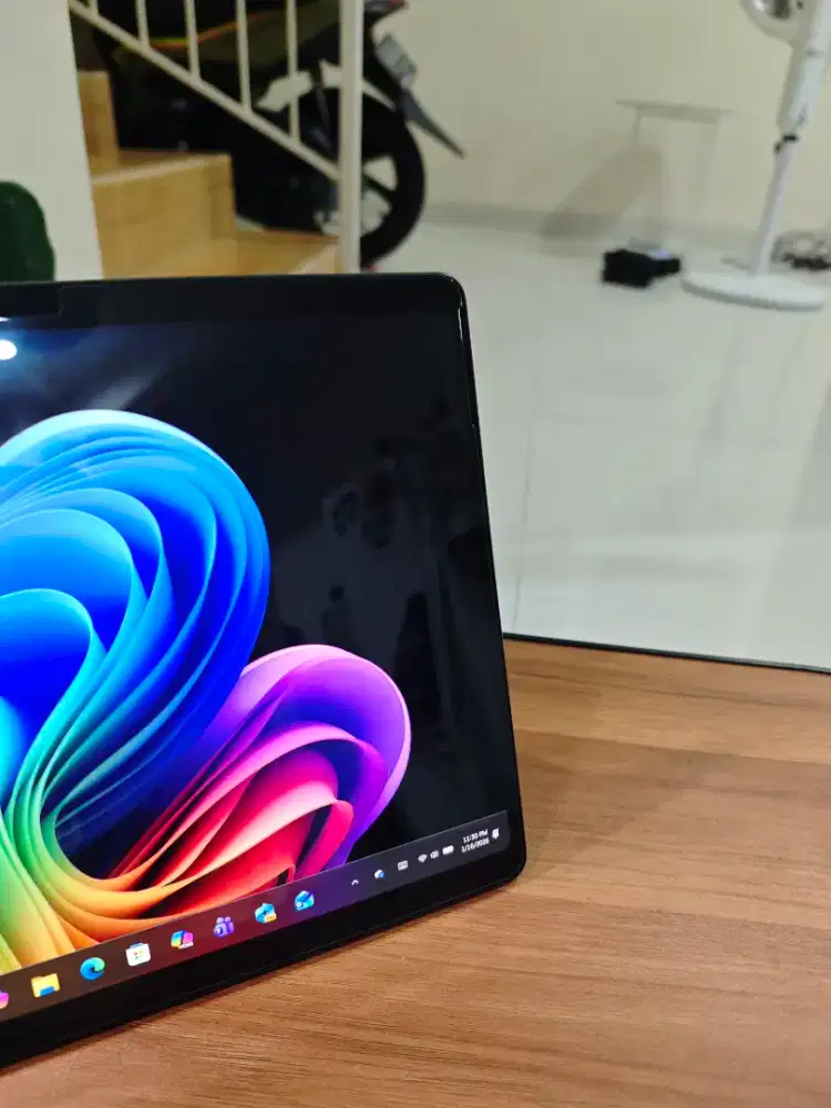 Laptop Microsoft Surface 11 PRO Snapdragon X Elite x thinkpad zenbook