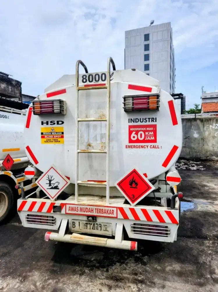 Hino Dutro Tangki 2021