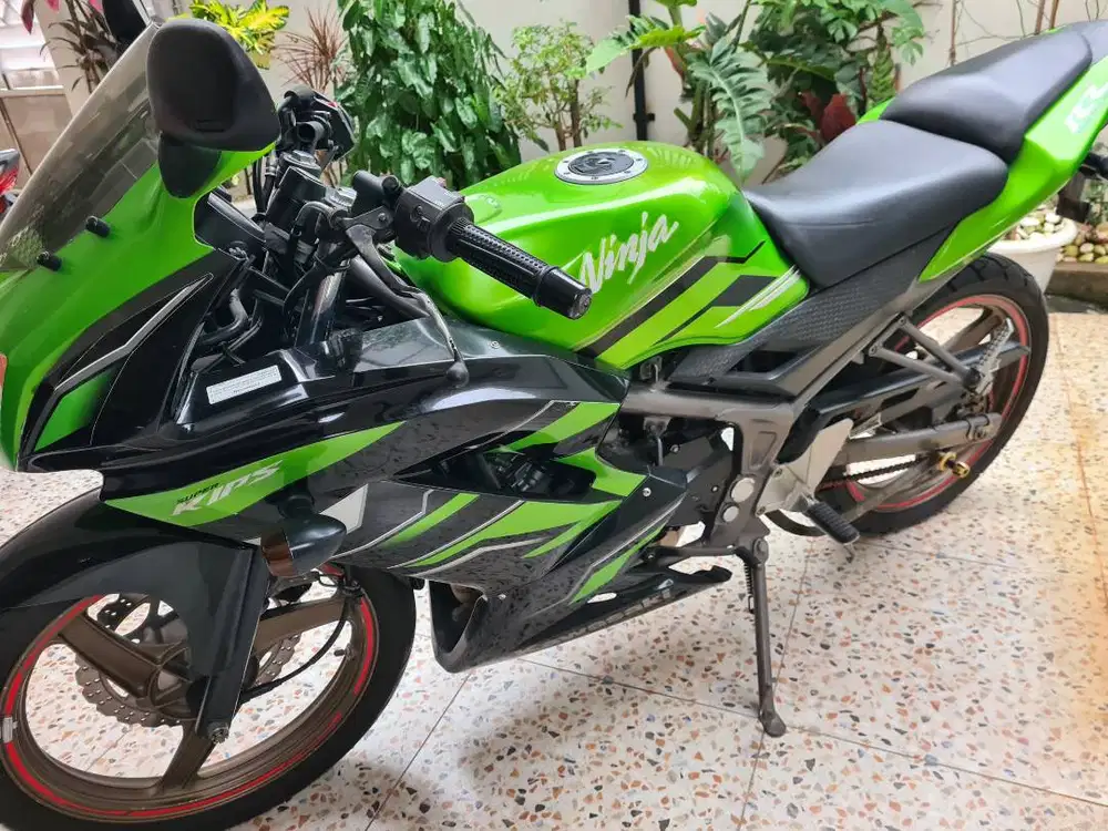 Motor kawasaki Ninja RR bekas berkualitas