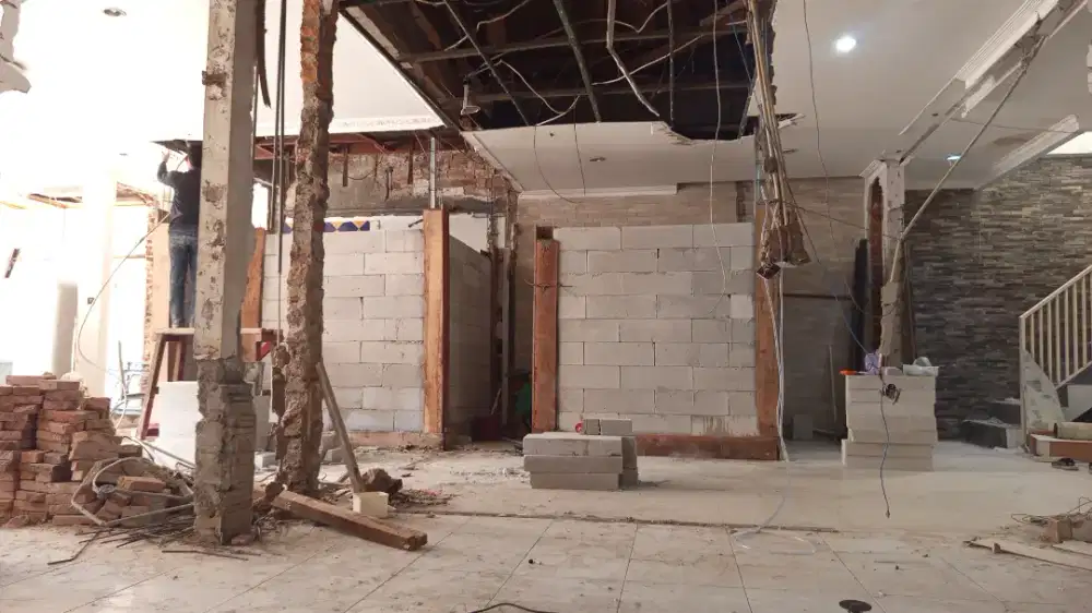 Jasa renovasi rumah gedung kontrakan dll