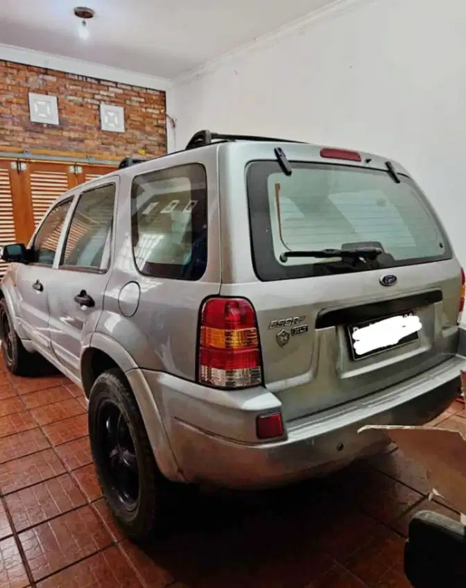 Ford Escape 2.3 XLT AT 2005