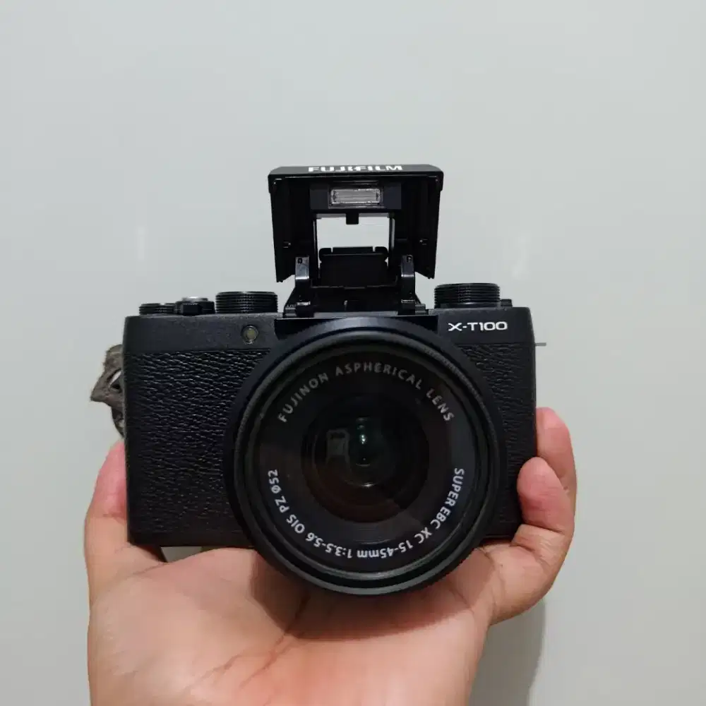Fujifilm XT-100