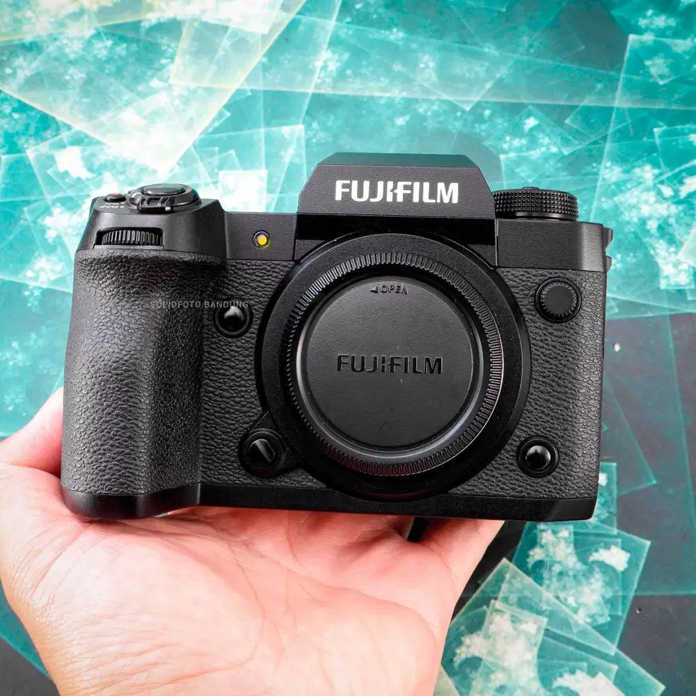 Fujifilm X-H2 Body. Fullset Like New. Ex Garansi FFID. Fuji XH2