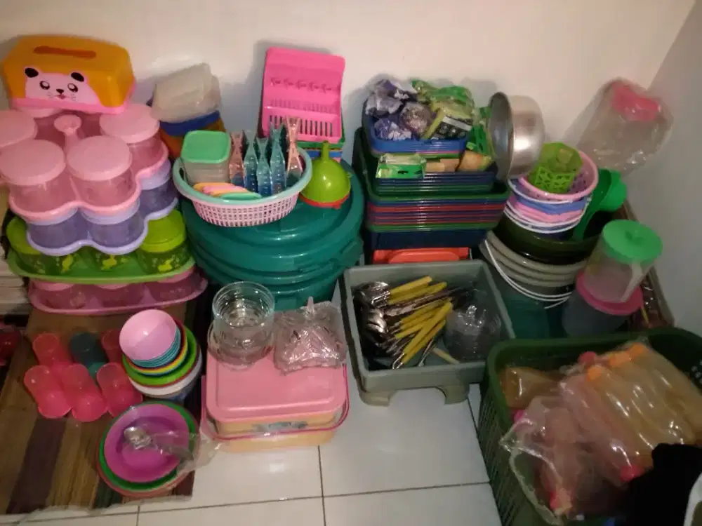 Edisi bersih bersih gudang