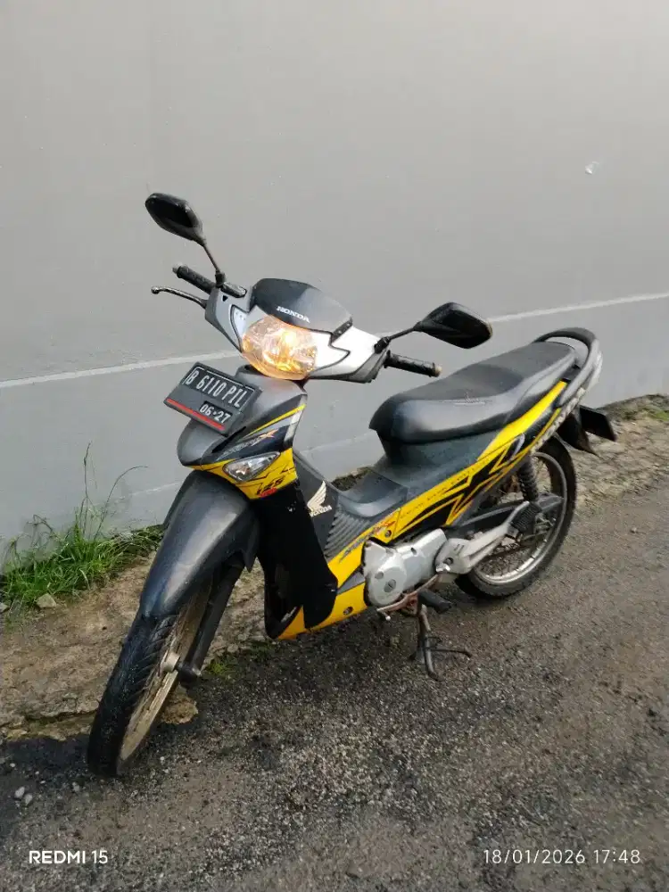 Pribadi pajak hidup Supra X 125 Karburator dobel disk 2007 Lengkap ori
