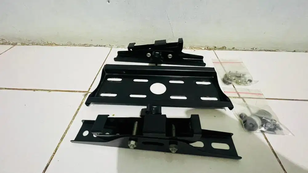 Breket dinding Tv max 32inch