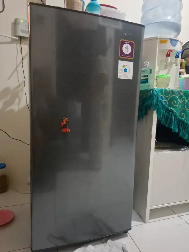 Kulkas sharp 1 pintu