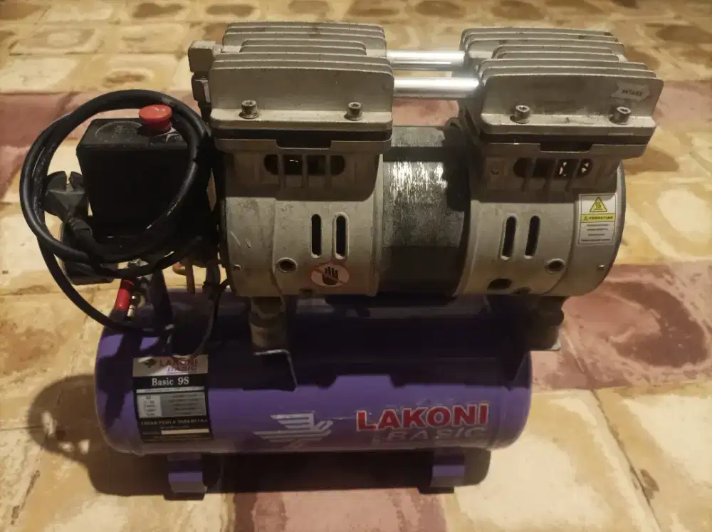 DiJUAL CEPAT  COMPRESSOR LAKONI OILLESS 
Silent Basic 9S 0,75 3/4 HP