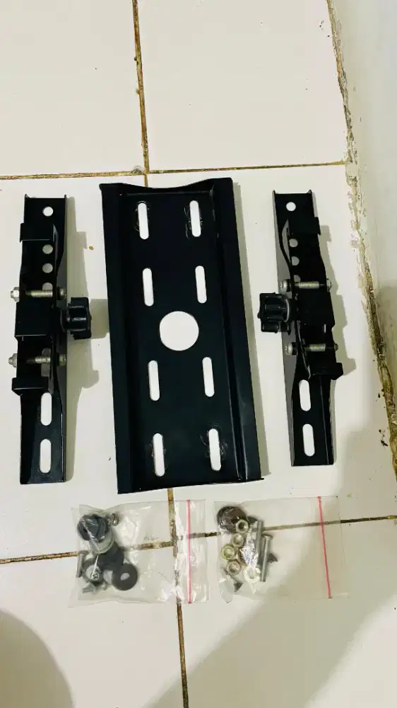 Breket TV max 32inch