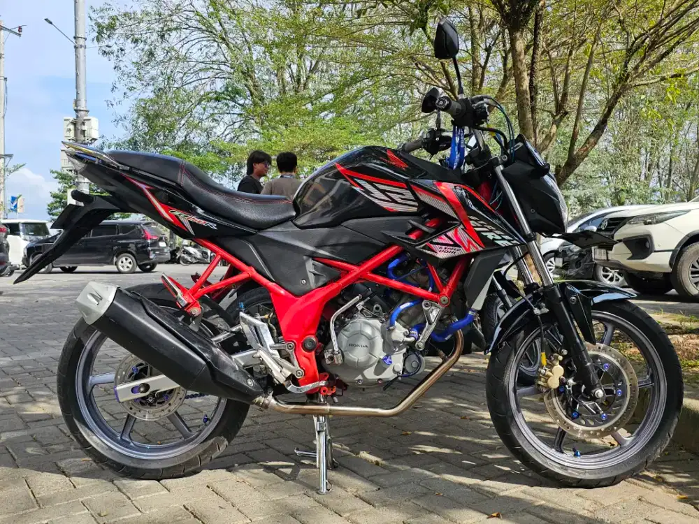 Cb150r tahun 2016.