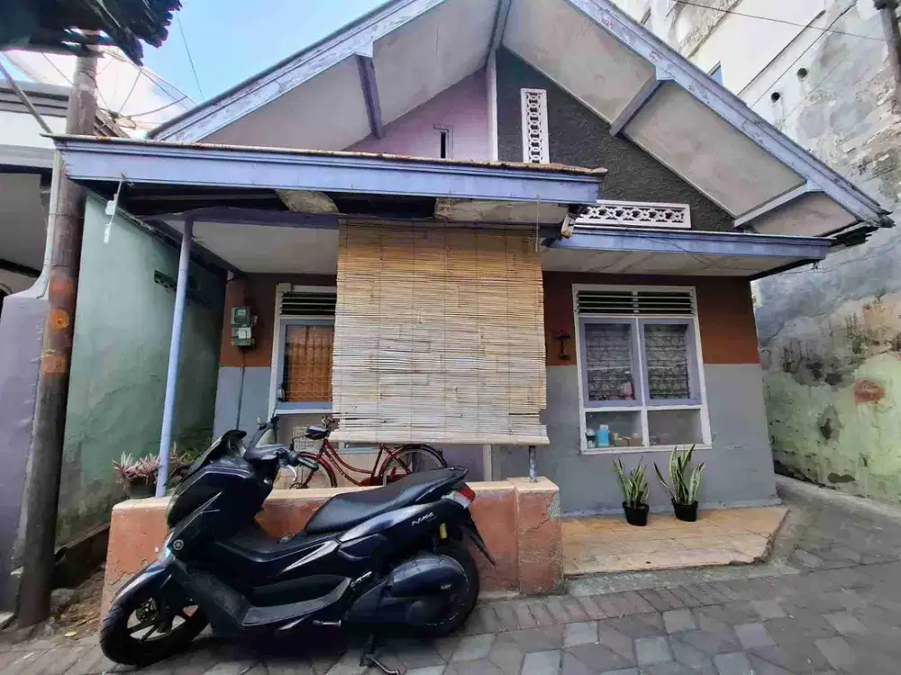 DIJUAL RUMAH 
KEL. : RAMPAL CELAKET
KEC  : KLOJEN
KAB  : MALANG