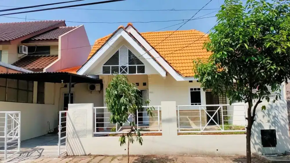 Disewakan Rumah Griya Loka BSD – Dekat Pasar Modern | LT 180 | 5 Kamar