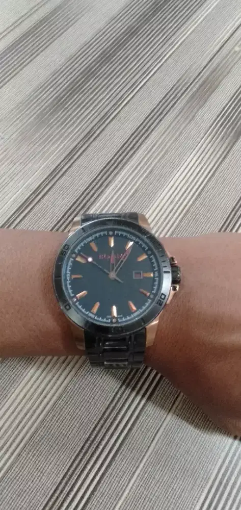 Di jual murah aja ori dan asli no minus bisa chek dan tes se puasnya