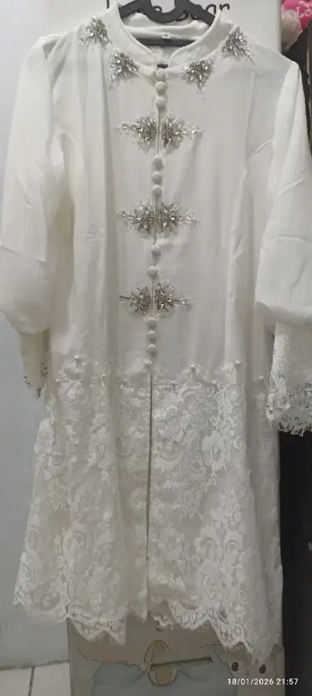 Di jual dress keundangan satu stell dengn rok ny