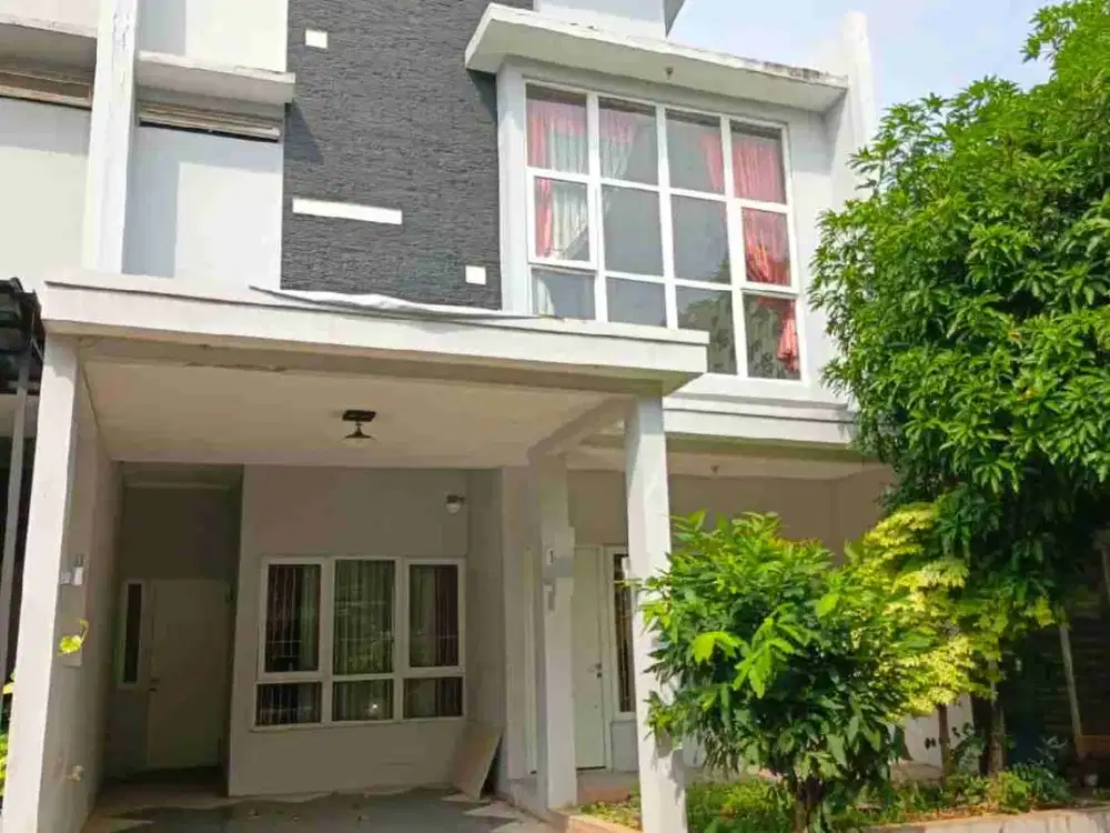 Dijual rumah dengan area bebas banjir di Cluster Palm Mansion Residence Pondok Kelapa