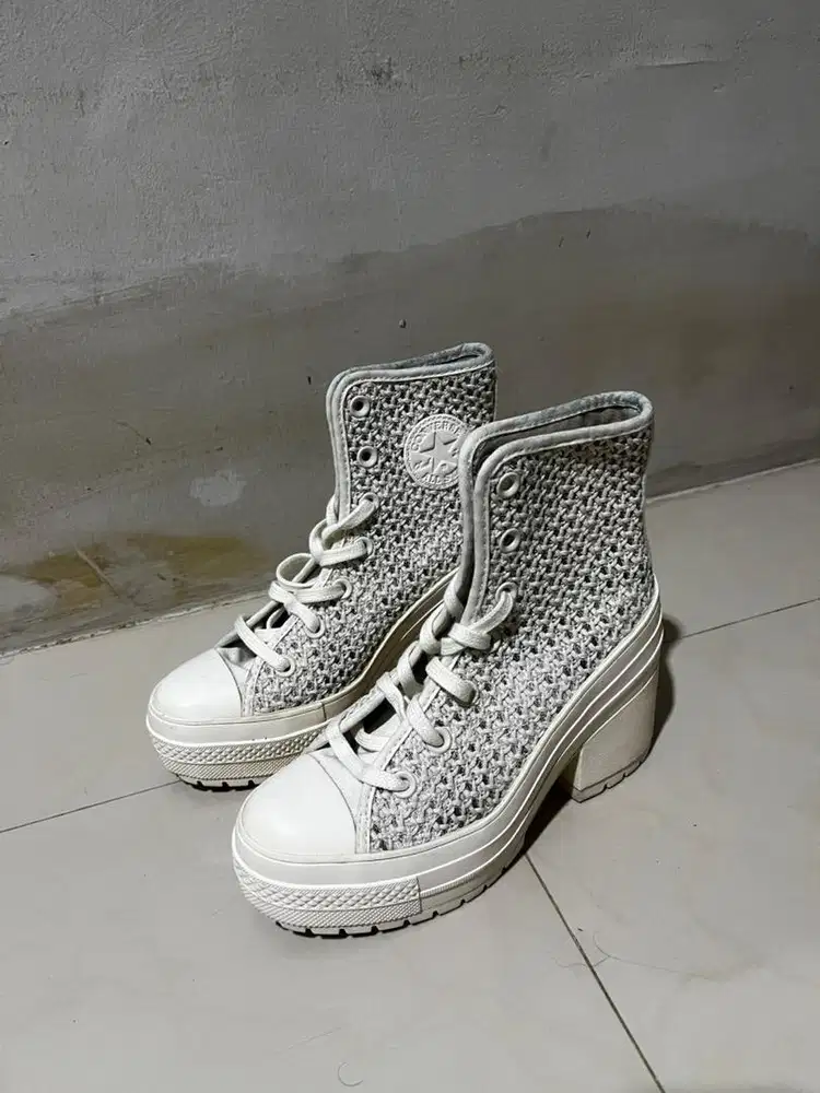 Sepatu Sneakers Wanita Converse Chuck 70 De Luxe Heel Platform Knit