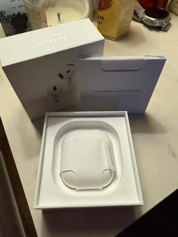 Airpods 4 Apple